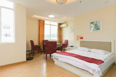 Le8 Business Hotel Hotel berhampiran Liantang Station