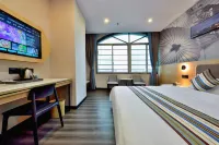 Yuk Mirage Hotel (Houjie Convention and Exhibition Center) Hotels in Houjie Stadt