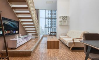 Tianjin Haiyun Yiju LOFT Projection Apartment