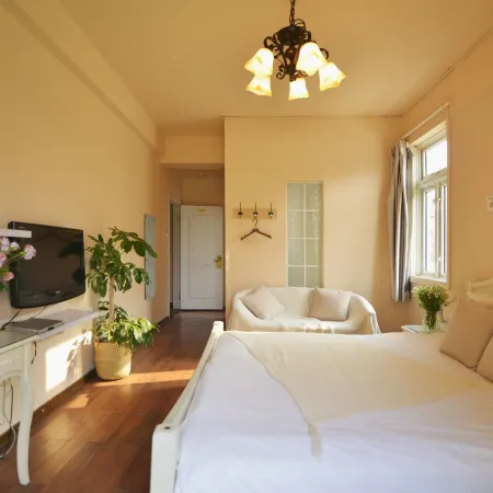 Bayview Hotel (Gulangyu Sanqiutian Wharf Longtou Road Snack Street Store