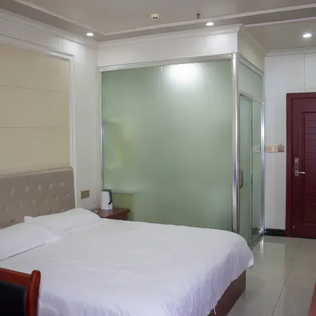 Jinsanjiao Business Hotel