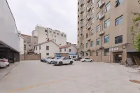 Shankee Hotel (Lankao Jiao Yulu Memorial Hall) - parking