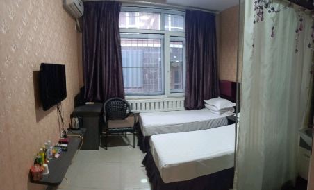 Qian Bai Du Clock Theme Hotel - Housity