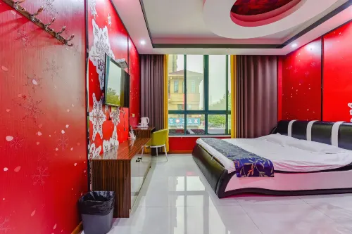 Zhoukou Qingyuan Hotel