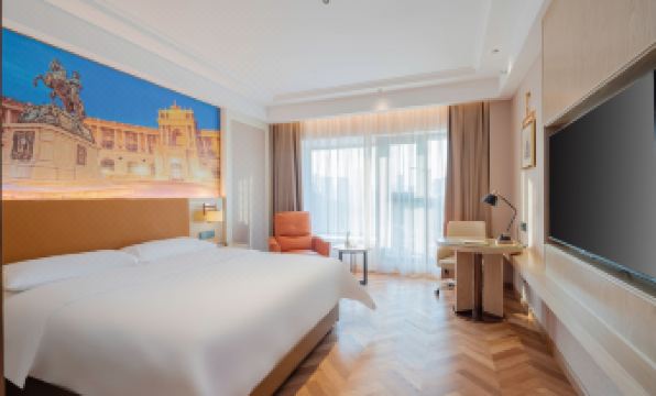 Vienna Hotel (Shenzhen Luohuo Aiguo Road)