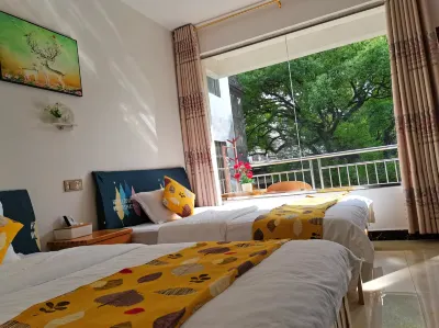 Jingfenglou Hostel Отели рядом с достопримечательностью «Stone Jump Bridge»