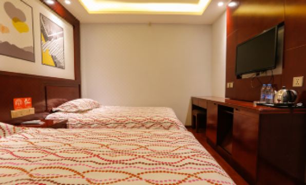 Pod Inn Hotel (Kunming Tongde Plaza Subway Station Beijing Road)