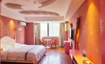 Liuzhou Baicheng Hotel (Guangxi University of Science and Technology City Wanda Plaza)