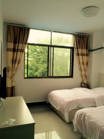 XiShui HuiXin Hotel Отели в г. Сишуй