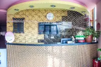 Fenglin Evening Theme Hotel (Qianguo Century New Town Branch) - parkir