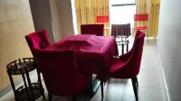 Xinshidai Holiday Hotel