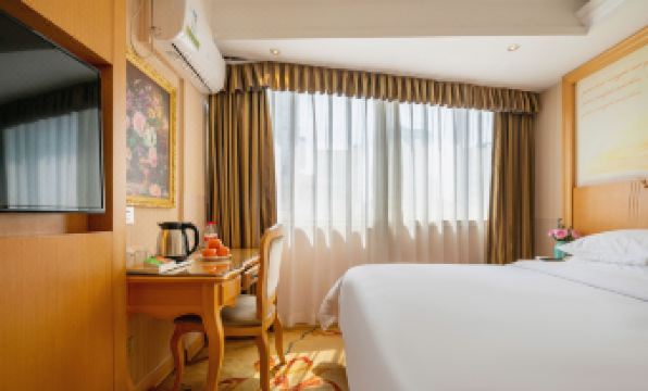 Vienna 3 Best Hotel (Nanning Station)