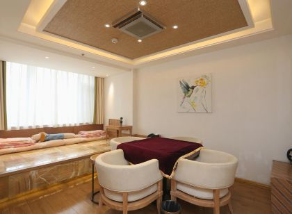 Changchun Lanhai Tangquan Business Hotel