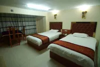 Pengze Longxing Business Hotel