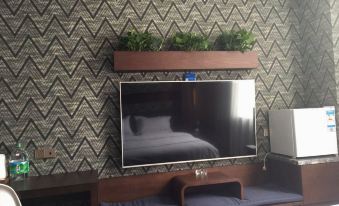 Weinan WanHao E-Sports Hotel