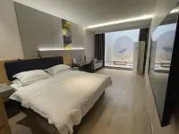 Huaxuan Hotel (Xiangshui Chenjiagang Branch)