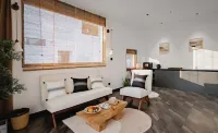 Yuanfu Xiadu Bridge Canyon Resort, Huangguoshu - Balkoner