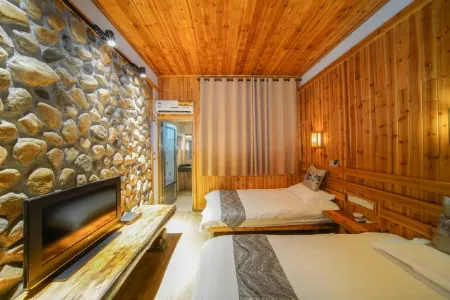 Shuifoshan Hot Spring Resort Отели рядом с достопримечательностью «Rainbow Waterfall Scenic Spot In The Dabie Mountains»