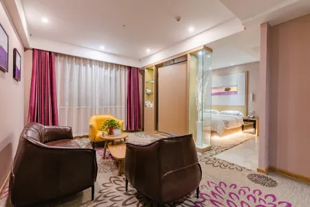 Fangcheng Wanda International Business Hotel