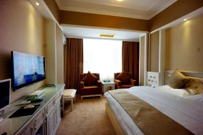 Heqing Shiquan Business Hotel