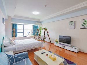 Milian Theme Hotel (Dongguan Hou Street Wanda Plaza)