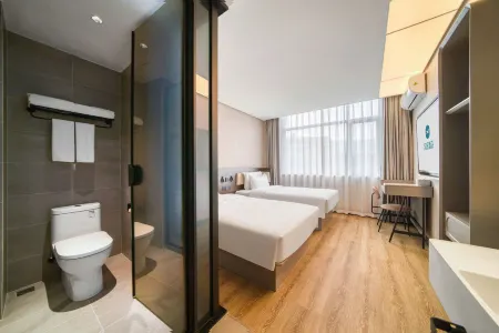 HanTing Hotel (Hengdian Mingqinggongyuan)