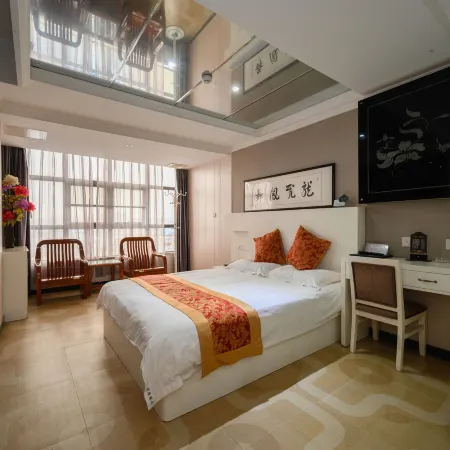 Anqing Zhongyuan Lushui Hotel (Railway Station)