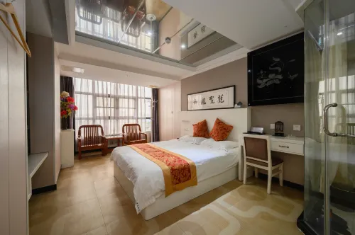 Anqing Zhongyuan Lushui Hotel (Railway Station)