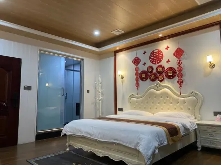 Yunxuan Rongxin Inn Отели рядом с достопримечательностью «Triton Bay»