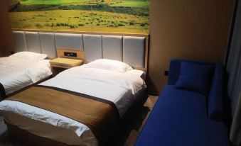 Amur Sai Khan Hotel