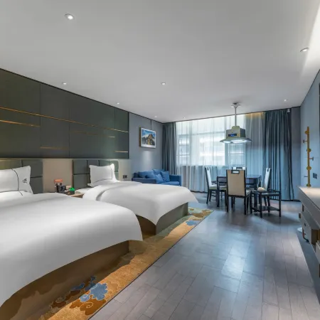 Danjiangkou Guanlan International Hotel(Hanjiang Avenue storefront)