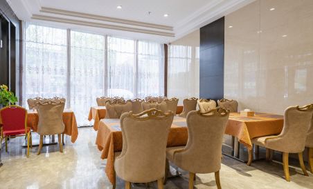 Home Inn Baiyun Hotel (Intime Department Store Gongwang Street Subway Station) - Housity