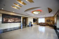 Huiqun Business Hotel