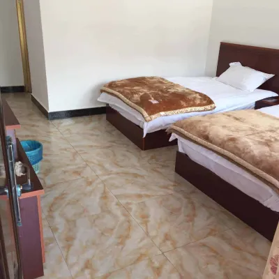 Yanyuan Caohai Juyuan Inn Hotels in Visiting Marriage Bridge / Chohai Resort