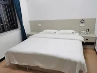 Yingtan Jincheng Apartment - balcony