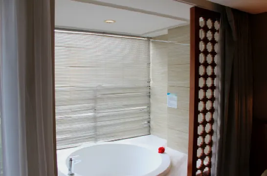 Hotspring Peninsula Resort Hotel