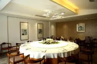 Yunxi Hotel (Ceramic University Imperial Kiln Scenic Area)