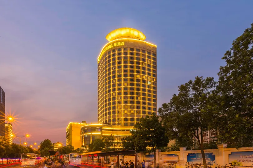 Wuhan Mayflowers Hotel (Wuchang Railway Station Zhongnan Road Metro Station Branch)