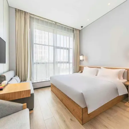 JING YUE Hotel (Zuohai Park, Xihu, Fuzhou) Отели рядом с достопримечательностью «Больница Военных Территорий Фучжоу»
