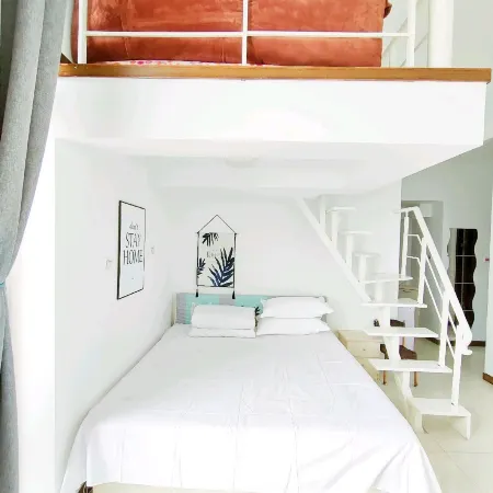 Dalian Yipin Fashion Leisure Apartment Отели рядом с достопримечательностью «Парк Синхай»