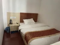 Ruoergei Baihailuo Hotel