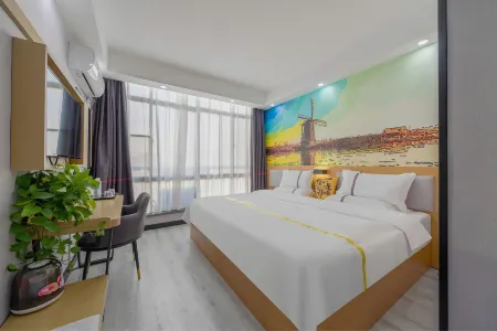 Junyi Hotel (Tanguo Ancient City)