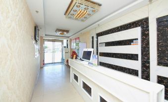 Huangpi Golden Yuanmeng Express Hotel