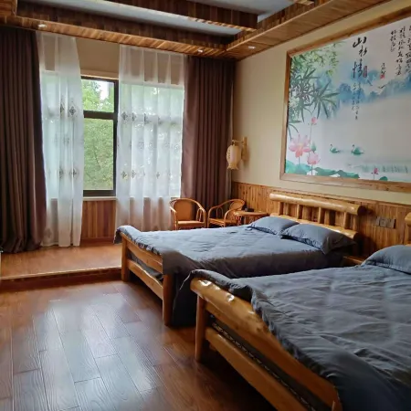 Rongshe Hostel