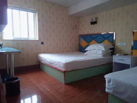 Fengtao Holiday Hotel Отели рядом с достопримечательностью «Shanghai Institute of Health Science Pudong New Area Branch»