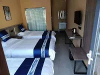 Golden Waterfall Hotel Hotels in Yichuan