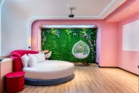 Hengyuan Deluxe Hotel (Ningyang Bus Station Store)