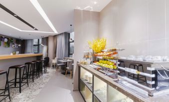 Homeinn Selected Hotel (Shanghai Fengxian Nanqiao Bailian Shopping Center)