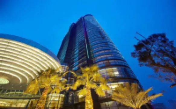 Renaissance Chengdu Hotel Hotels near Chengdunan Railway Station