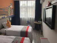 Junyi chain hotel (Xin'an Vocational Education Center store)